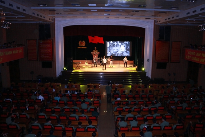 Ấn tượng đêm Guitar show chào tân sinh viên Học viện ANND